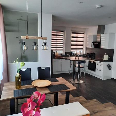 Fewo - Zur Alten Waescherei - Zentrumsnah - Garage Inklusiv Stuttgart Ngoại thất bức ảnh
