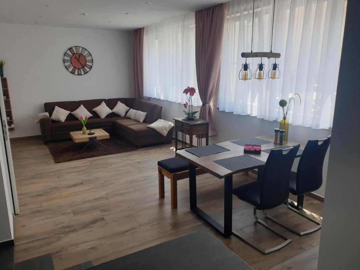 Fewo - Zur Alten Waescherei - Zentrumsnah - Garage Inklusiv Stuttgart Ngoại thất bức ảnh